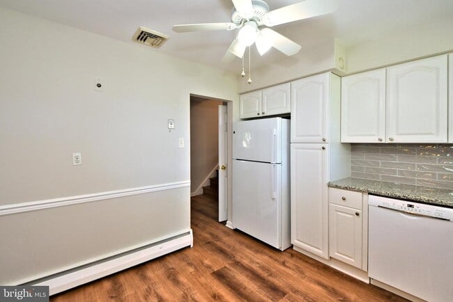 Building Photo - 436 Anthony Rd