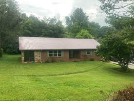 Building Photo - 442 Kenway St