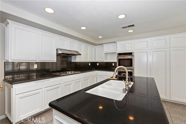 Building Photo - 2533 Palomino Dr