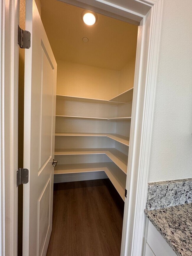 Building Photo - 6792 Pilot Peak Ct