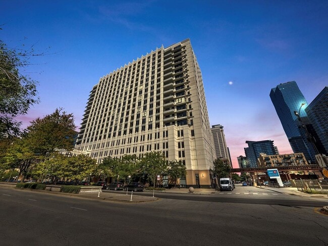 Building Photo - 1255 S State St