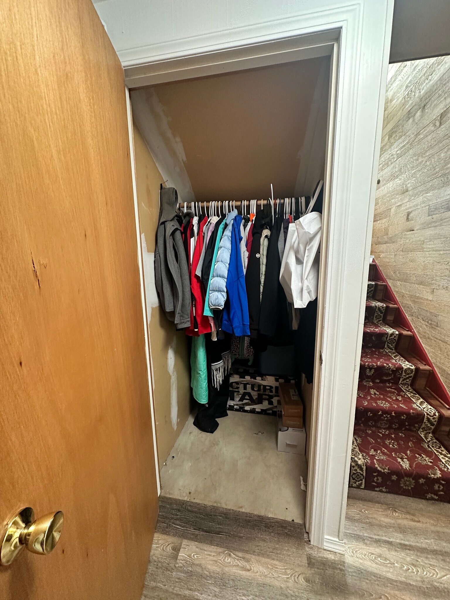 Extra storage downstairs a ton of room for boxes, etc. it is very deep - 219 Thayer Dr