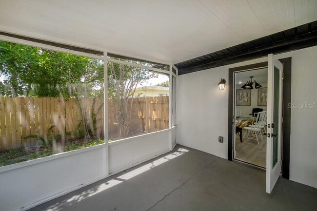 Building Photo - 3112 W Cypress St