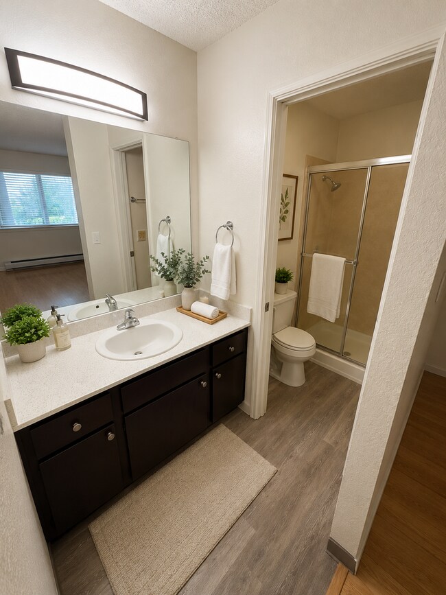 Building Photo - Beautiful 2-Bedroom Apartment in Desirable San Leandro Gated Community, close to BART