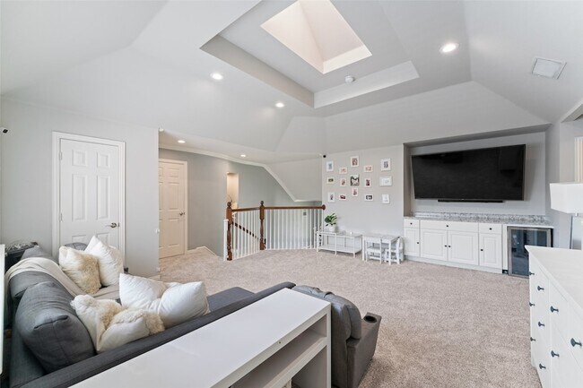 Building Photo - 3312 Westover Dr