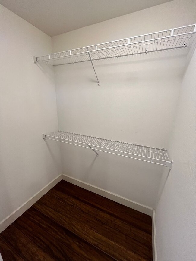 Building Photo - Amazing 4 Bed/3 Bath Home on One Acre with Large Shop – In Home Child Care Opportunity