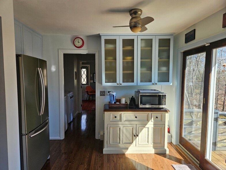 Building Photo - 13 Mitchell