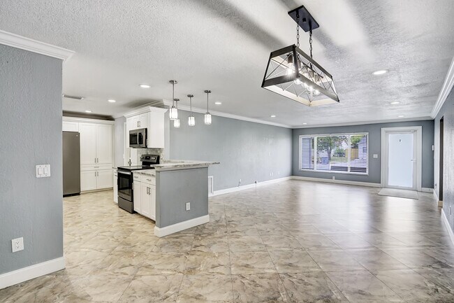 Building Photo - 8992 SW 7th St