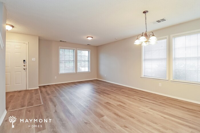 Building Photo - 8003 Mosstree Dr