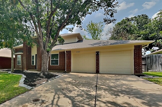 Primary Photo - 2142 Musket Ridge Dr