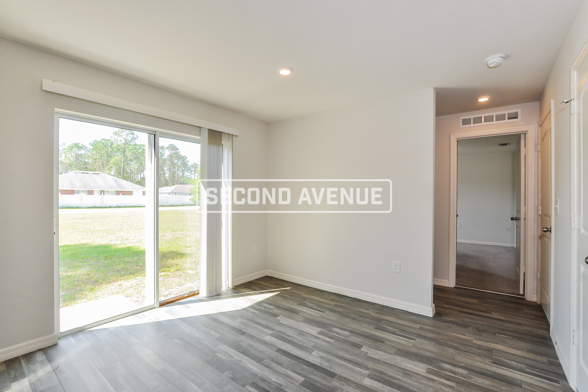 Building Photo - 41 Raemoor Dr