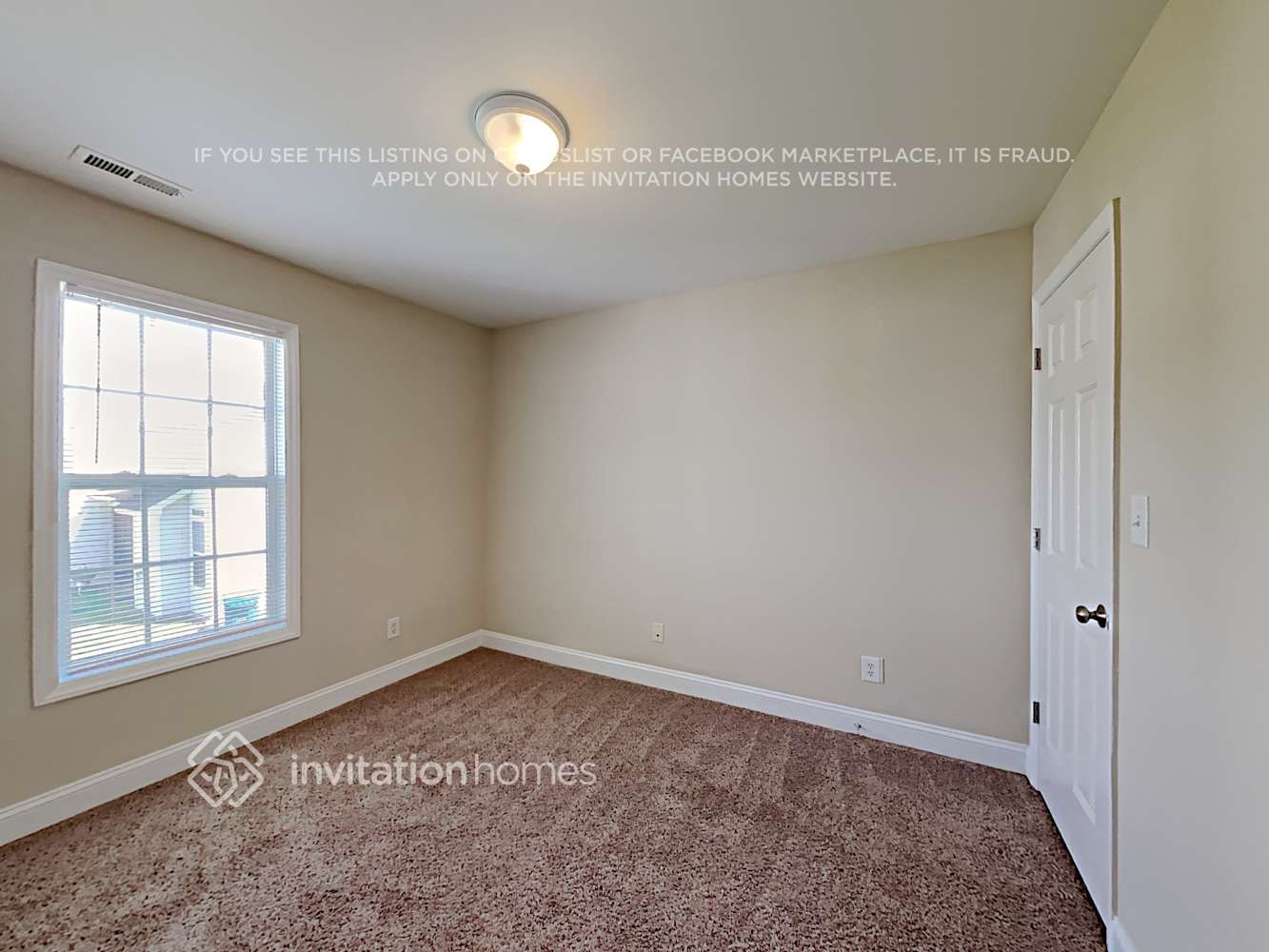 Building Photo - 1410 Nicklaus Dr