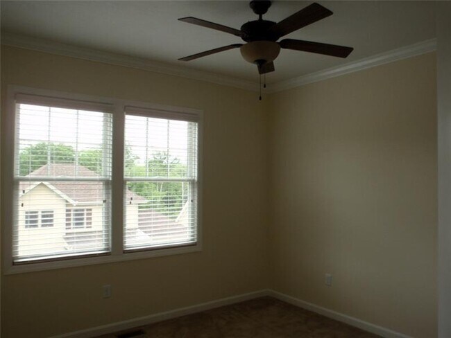 Building Photo - 290 Venango Trail