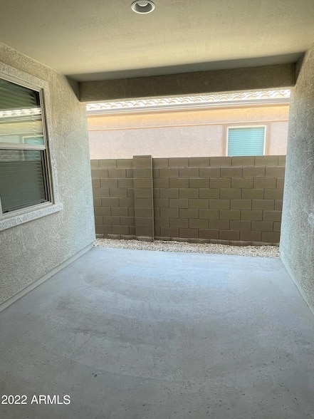 Building Photo - 9849 E Tahoe Ave