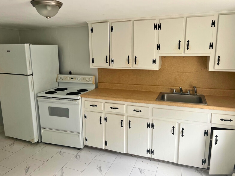 Unit 2 - 65 Bosworth St