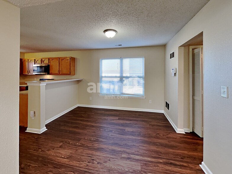 Building Photo - 4708 Whitview Ln