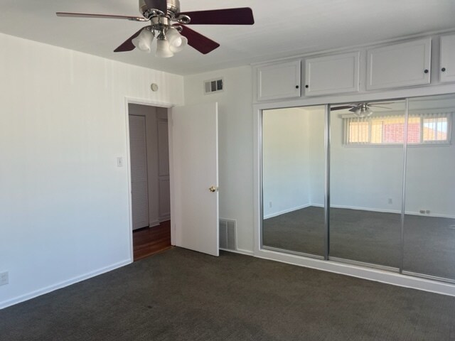 Building Photo - 5913 S Fairfax Ave