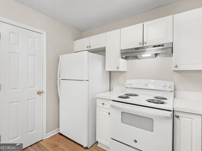 Building Photo - 156 Watercress Ct