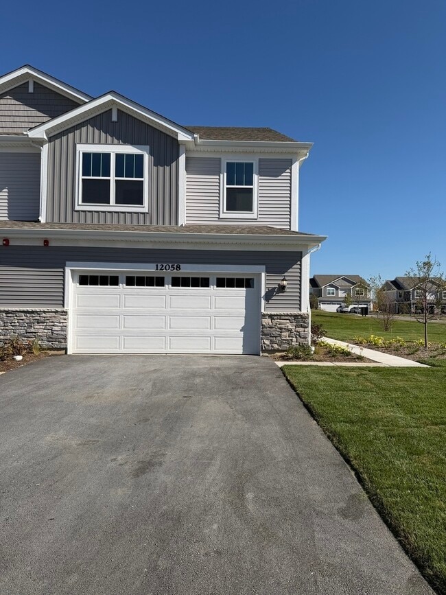 Building Photo - 12058 Jordi Rd