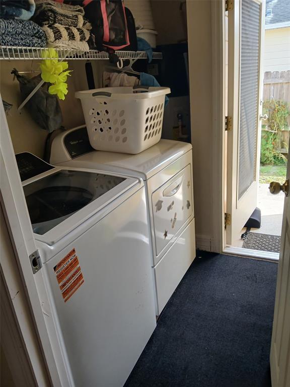 Building Photo - 4634 College Dr