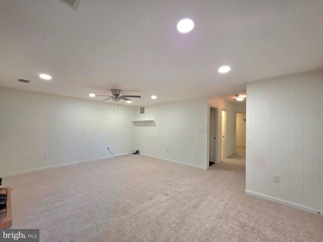 Building Photo - 5939 Heatherwood Ct