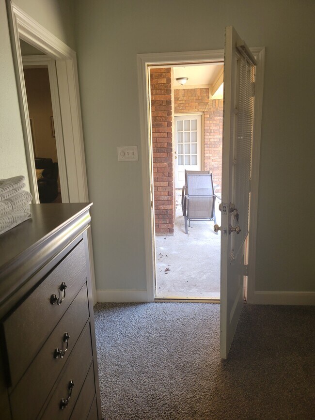 Building Photo - 1802 Copperwood Ln