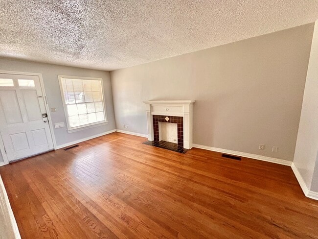 Building Photo - 2441 NW 32nd St