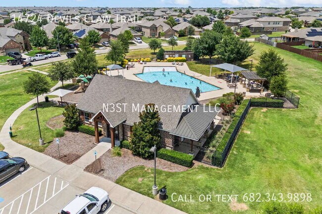 Building Photo - 14724 Devils Claw Trl