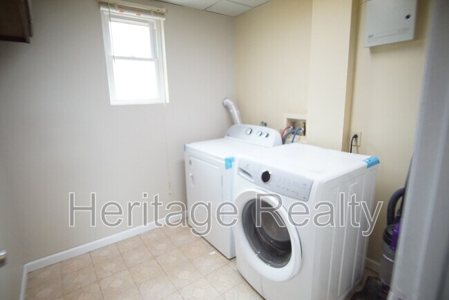 Building Photo - 6209 Bryan Ln
