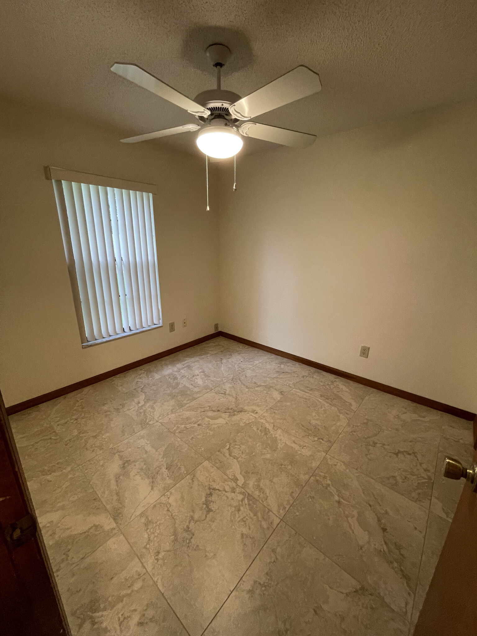 Building Photo - 1523 Elf Stone Ct