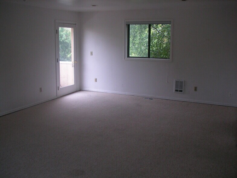 Building Photo - 6244 25th Ave NE