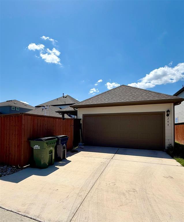 Building Photo - 208 Flowers Ave