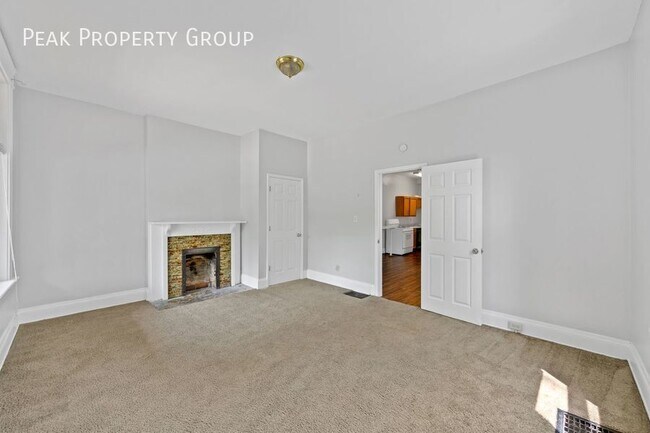 Building Photo - 494 Riddle Rd