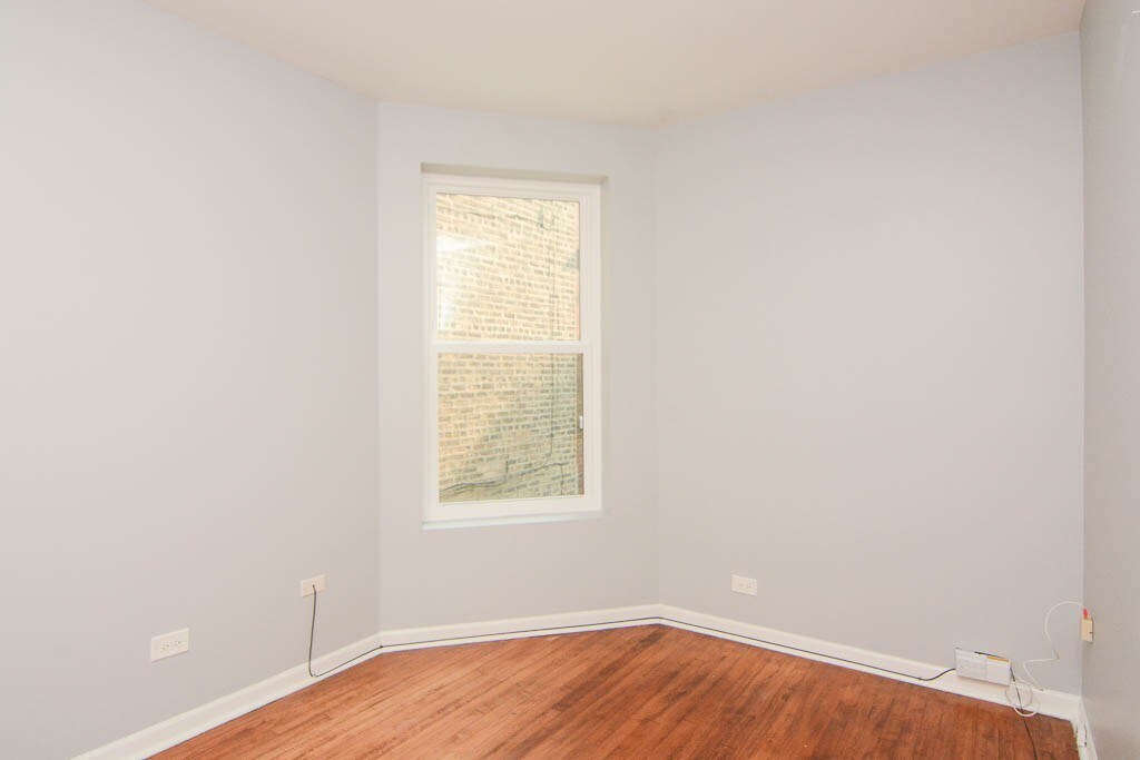 Building Photo - 3644 N Albany Ave