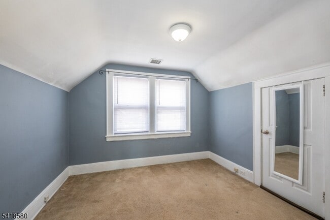 Building Photo - 41 Beekman St