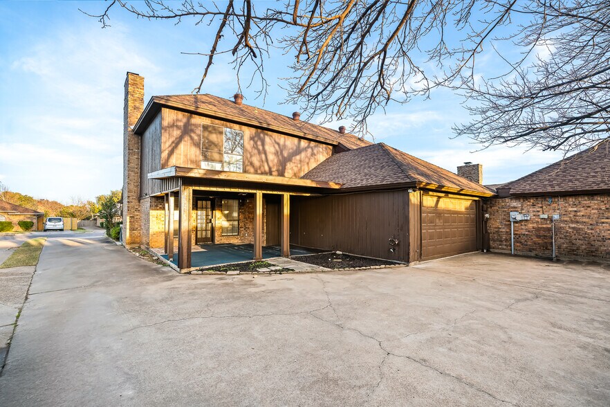 Building Photo - 7224 Fuller Cir