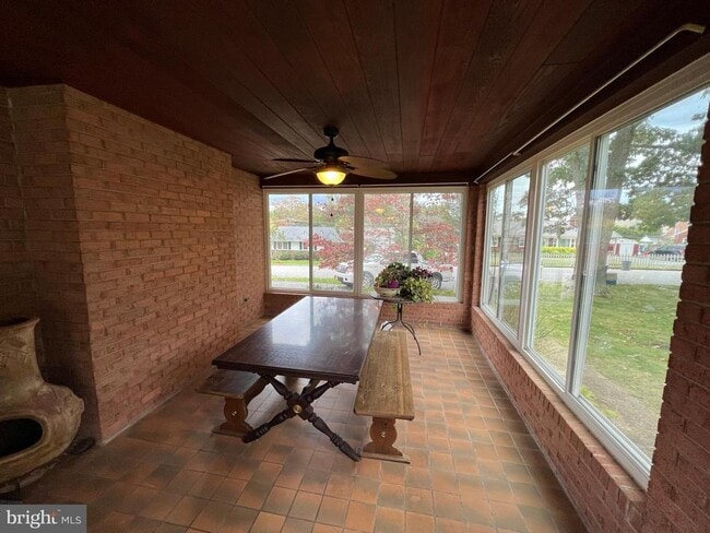 Building Photo - 800 Severn Dr