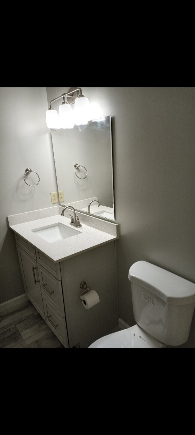 Building Photo - 101 Woodberry Dr