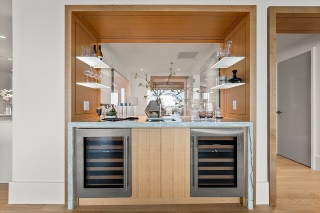 Building Photo - 150 Seaport Blvd