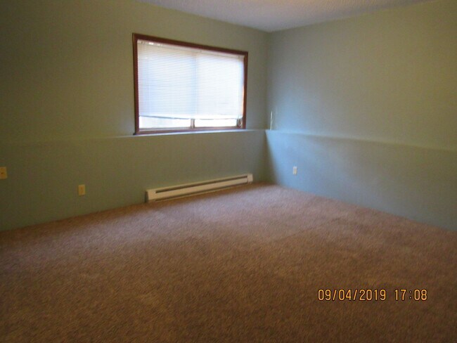 Building Photo - 747 Elder Ct