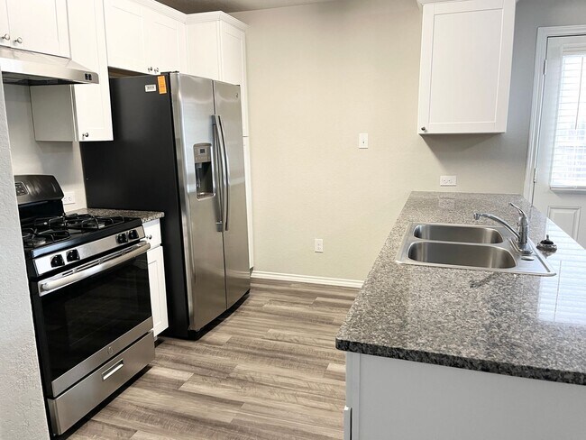 Building Photo - 8907 Lamus Wheel