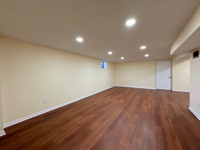 Building Photo - 2908 Cheyenne Cir