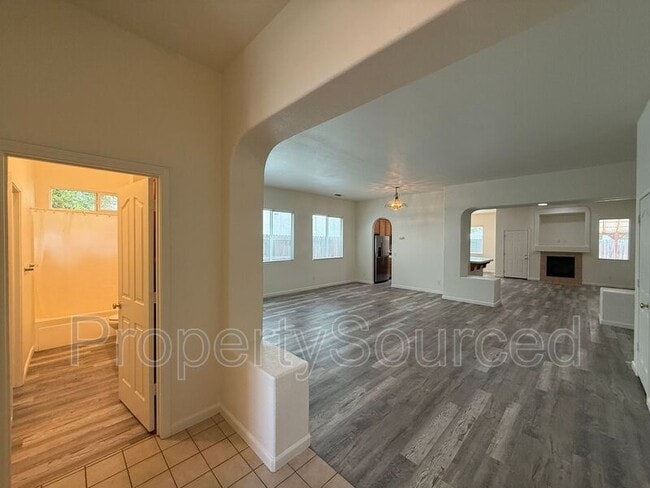 Building Photo - 3176 Penelope Dr