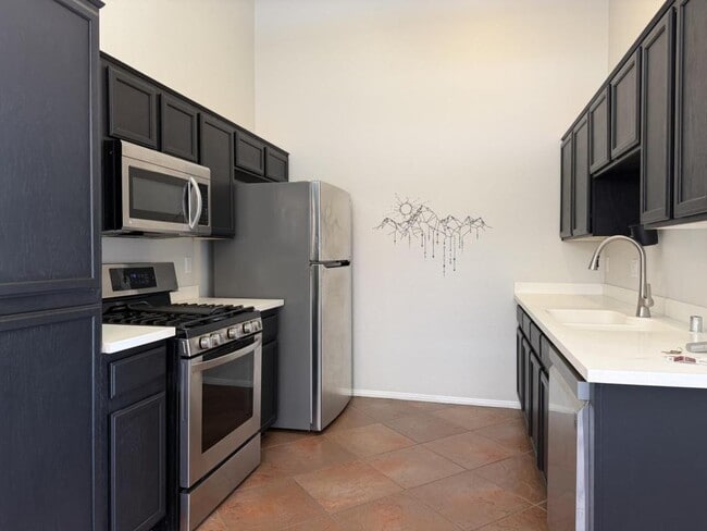 Building Photo - 3540 Cactus Shadow St