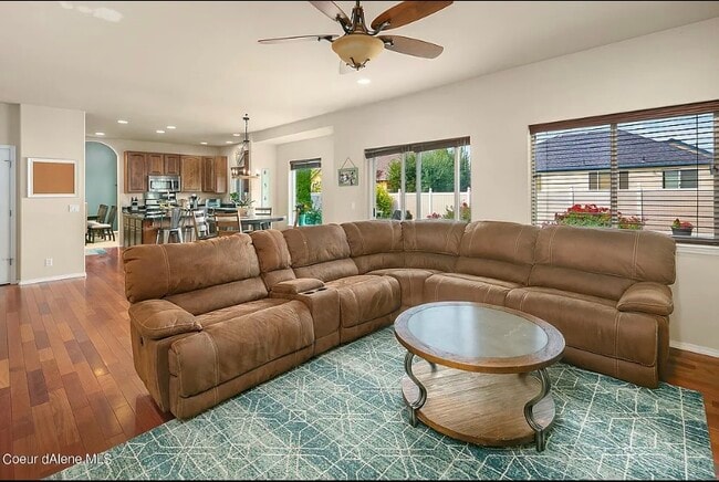 Building Photo - 2547 Blackberry Loop