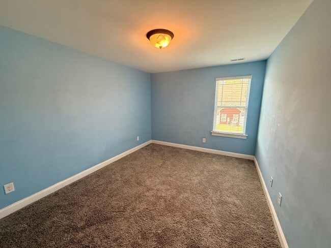 Building Photo - 1808 Fox Den Way