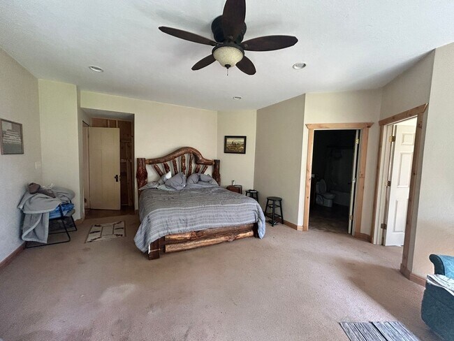 Building Photo - 505 Camas Creek Loop