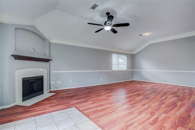 Building Photo - 3614 Lindenfield Dr
