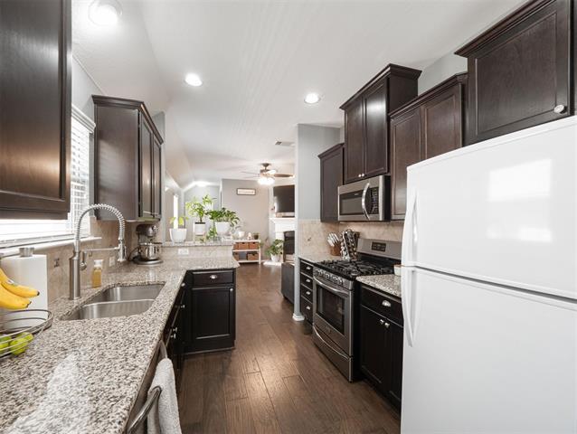 Building Photo - 9904 Moccasin Creek Ln