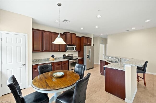 Building Photo - 3742 Pino Vista Way